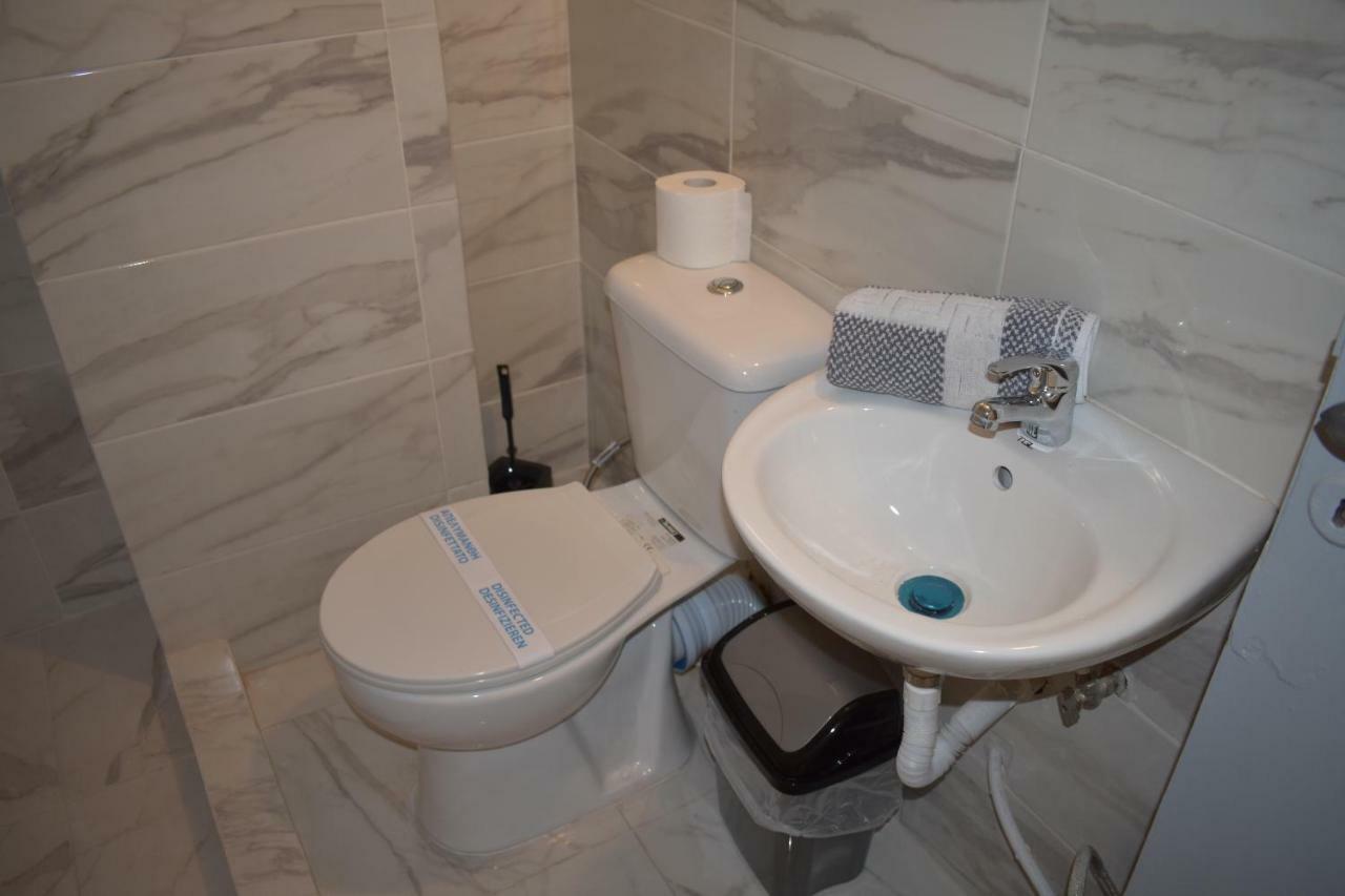 Athenian Modern Apartment Mavili Square Екстериор снимка