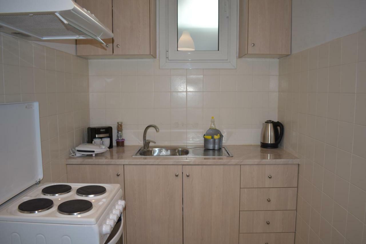 Athenian Modern Apartment Mavili Square Екстериор снимка
