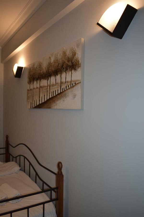 Athenian Modern Apartment Mavili Square Екстериор снимка